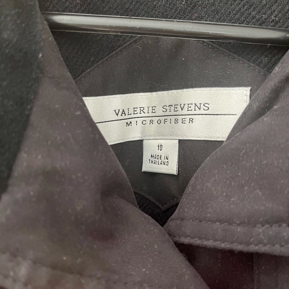 Valerie Stevens black trench coat - Picture 3 of 10